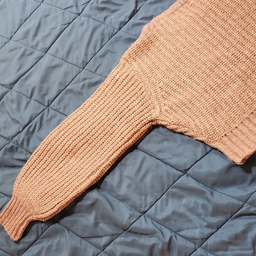 ASTR The Label Tina Pom Pom Sweater size S - Picture 10 of 16